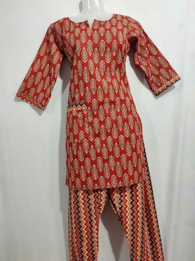 - Front Open Nighty With Pleats Stitching