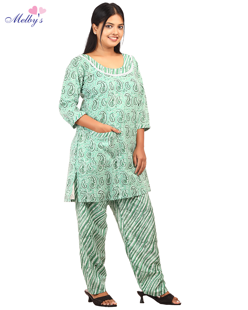 - Long Sleeve Night Suit In Cambric Cotton Fabric - Short Top And Pants