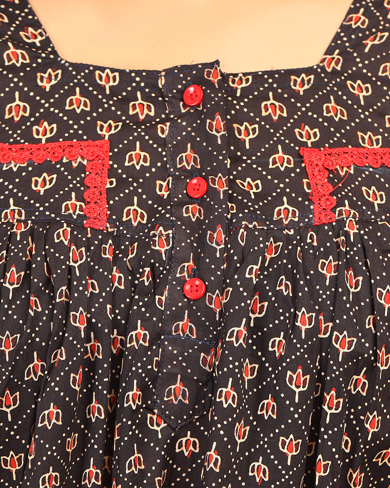 - Premium Cambric Cotton Nighty With Long Sleeves - Buttons Type