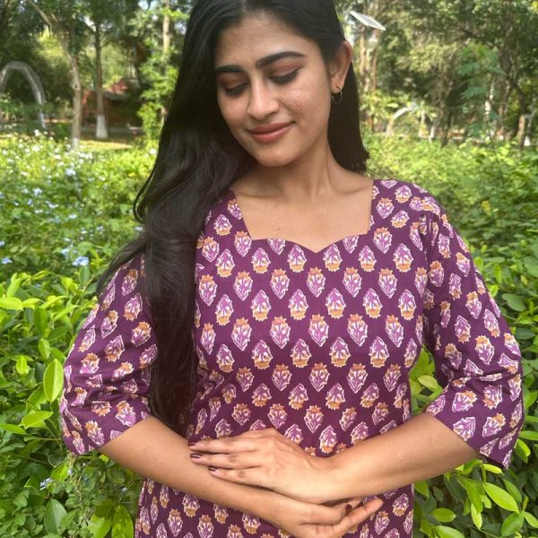 Night Suit In Cambric Cotton Fabric - Short Top And Pants - Violet