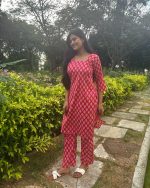 Night Suit In Cambric Cotton Fabric - Short Top And Pants - Magenta - Image 3