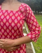 Night Suit In Cambric Cotton Fabric - Short Top And Pants - Magenta - Image 2