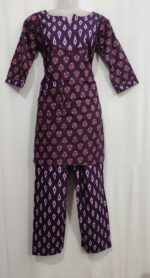 Night Suit In Cambric Cotton Fabric - Short Top And Pants - Purple - Image 4
