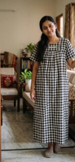 Traditional Cotton Nighty, 55 Inches Length - Black + White - Image 2